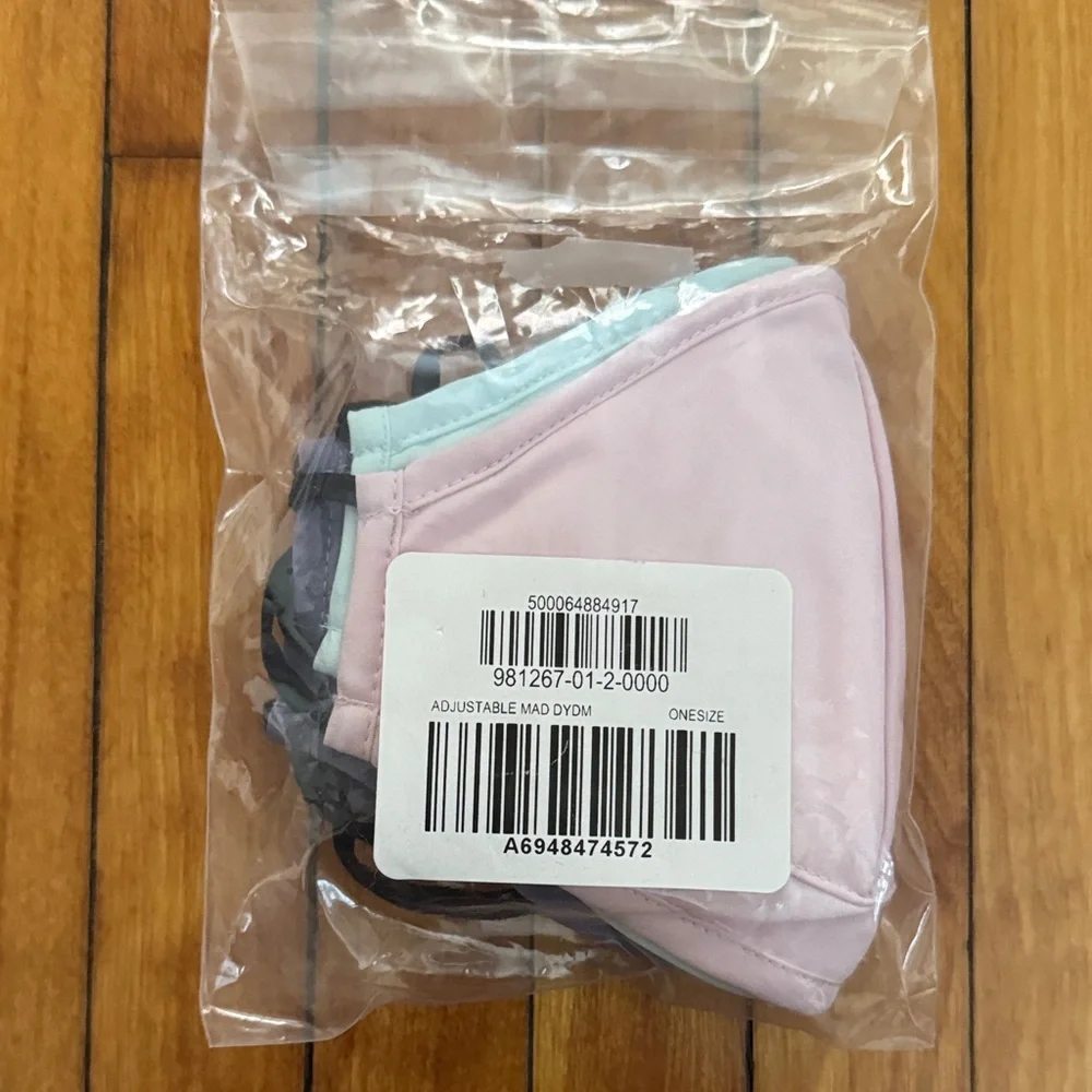 NWT Athleta Girl Pastel and Grey Kids Masks
